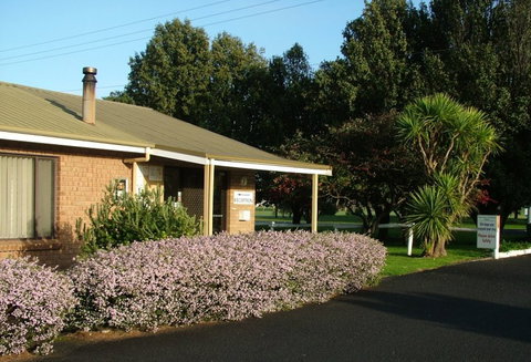 Beachport Caravan Park - Holiday Cairns 7