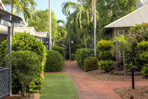 Broome Beach Resort - Holiday Cairns 4