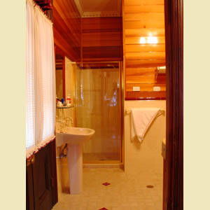 CBC Bed & Breakfast - Holiday Cairns 0