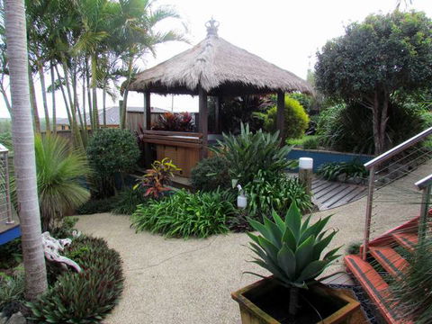 Club Yamba Luxury Hilltop Villas - Holiday Cairns 16