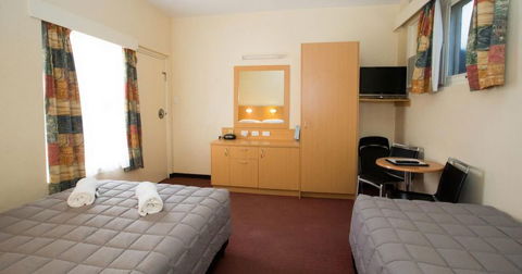 Cowra Motor Inn - Holiday Cairns 6