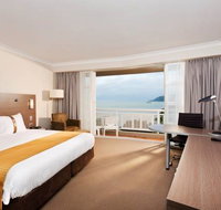 Double Tree - Holiday Cairns