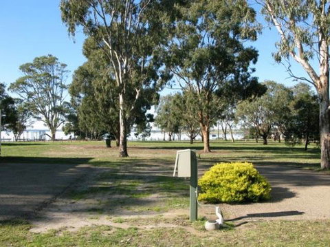 Eagle Point Caravan Park - Holiday Cairns 0