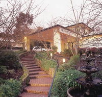 Eltham Gateway Hotel and Conference Centre - Holiday Cairns
