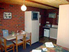 Foundry Palms Motel - Holiday Cairns 3