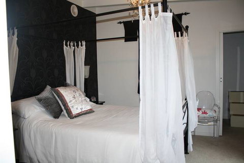 Harmony Bed And Breakfast - Holiday Cairns 3