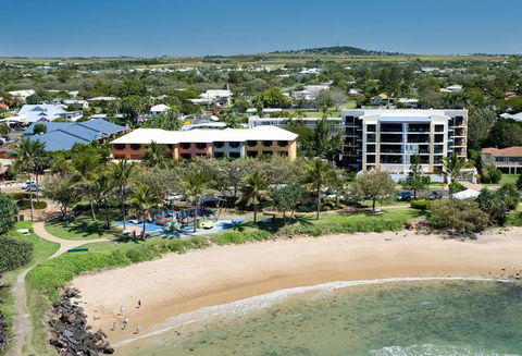 Kacy's Bargara Beach Motel - Holiday Cairns 0