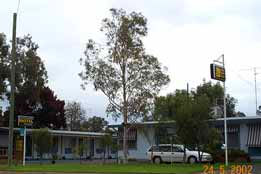 Lake Cargelligo Motel - Holiday Cairns 0