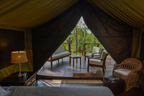 Arnhemland Barramundi Nature Lodge - Holiday Cairns 10