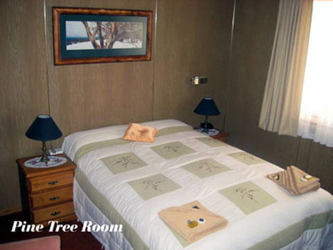 Sages' Haus B&B - Holiday Cairns 3