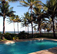 Sarina Beach Motel - Holiday Cairns