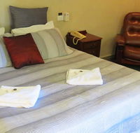 Sisleys Motel - Holiday Cairns