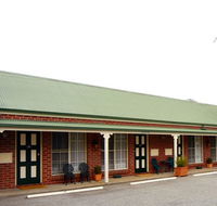 The Elms Motor Inn - Holiday Cairns
