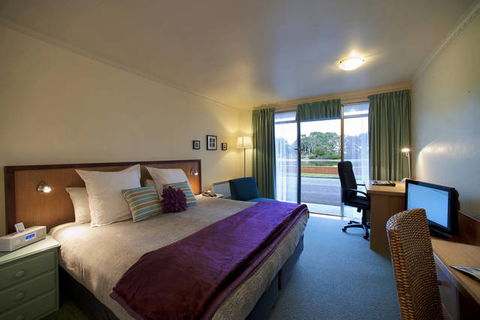 The Waterfront Wynyard - Holiday Cairns 0