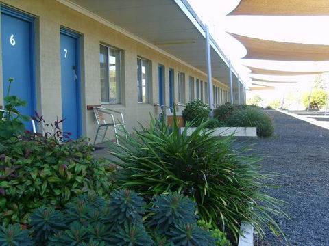 Valley View Motel - Holiday Cairns 4