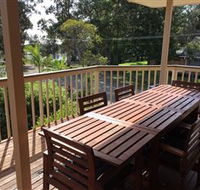 Narrawallee Holiday House - Holiday Cairns