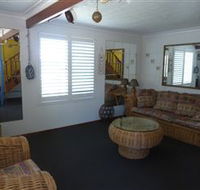 Sails Beach House Apartment Pottsville - Holiday Cairns