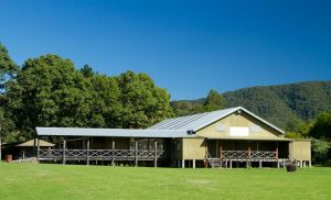 Riverwood Downs Mountain Valley Resort - Holiday Cairns 10