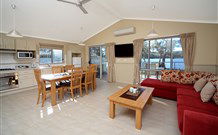 Lake Conjola Entrance Holiday Park - Holiday Cairns 0