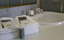 Mollymook Seaspray Motel - Mollymook - Holiday Cairns 0