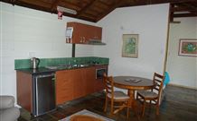 The Bushranger Hideaway - Holiday Cairns 7