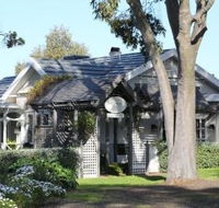 Holmwood Guest House - Holiday Cairns