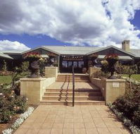 Harrigan's Irish Pub and Accommodation - Holiday Cairns