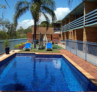 Tannum on the Beach Motel - Holiday Cairns