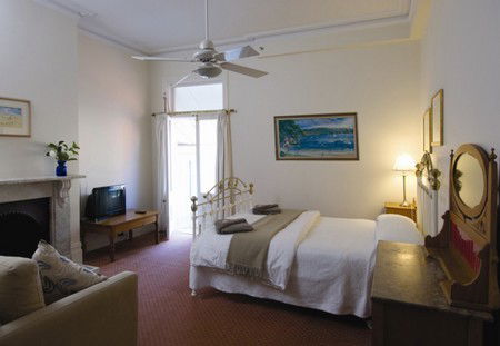 Periwinkle Guest House - Holiday Cairns 1