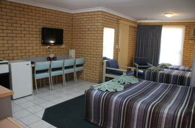 Tallarook Motor Inn - Holiday Cairns 4