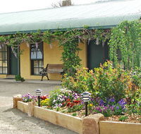 Omeo Motel - Holiday Cairns