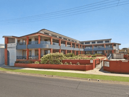 Lennox Point Holiday Apartments - Holiday Cairns