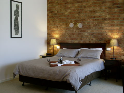 Federation Motor Inn - Holiday Cairns 0