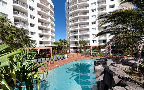 Australis Sovereign Hotel - Holiday Cairns 3