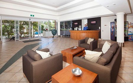 Australis Sovereign Hotel - Holiday Cairns 4