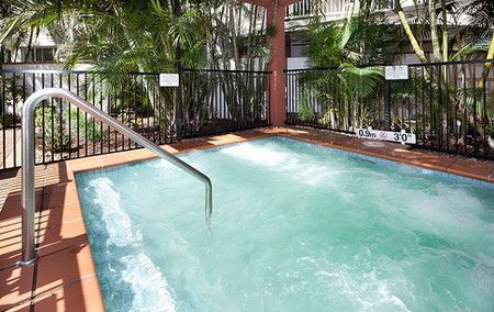 Australis Sovereign Hotel - Holiday Cairns 5