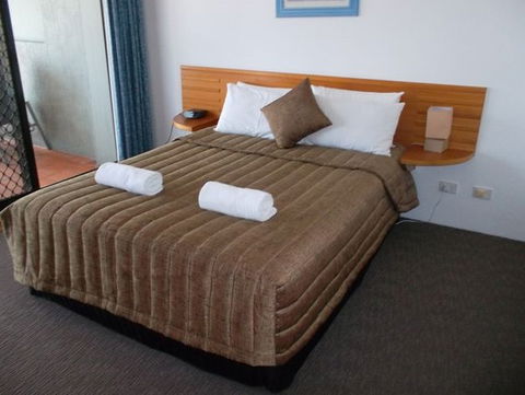 Coolum Beach Resort - Holiday Cairns 6