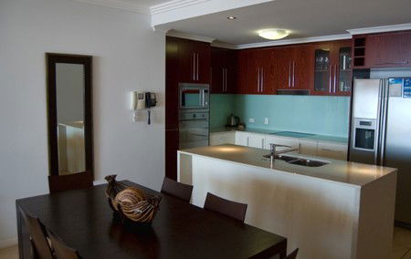 Waters Edge Apartments Cairns - Holiday Cairns 4