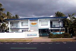 Accommodation On Sheridan - Holiday Cairns 0