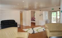Hunter Valley Macadamia Lodge - Holiday Cairns 1