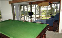 Surf House Narrawallee - Holiday Cairns 3