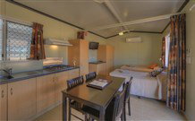Pilcher Cottage - Holiday Cairns 5