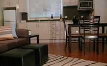 Sutton Forest Cottage - Holiday Cairns 5