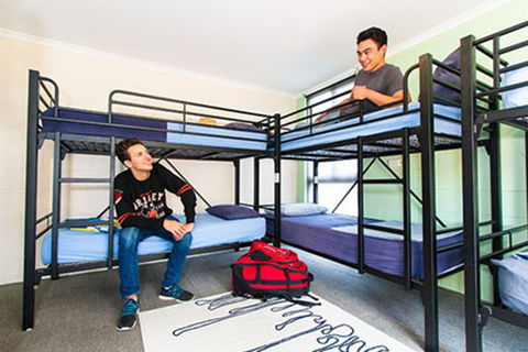 Stradbroke Island YHA - Holiday Cairns 6