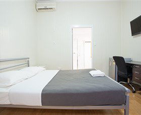 Mycow Accommodation Sarina - Greetham Street - Holiday Cairns 0