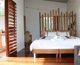 Sweetwater Lodge - Holiday Cairns 1