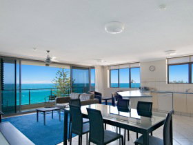Northwind Apartments - Holiday Cairns 2