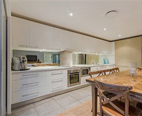 Malibu Shores At Vogue Holiday Homes - Holiday Cairns 2