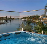 Sanctuary on Water Elite Holiday Home - Holiday Cairns