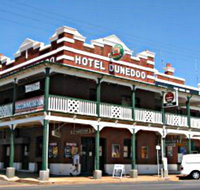 Hotel Dunedoo  - Holiday Cairns